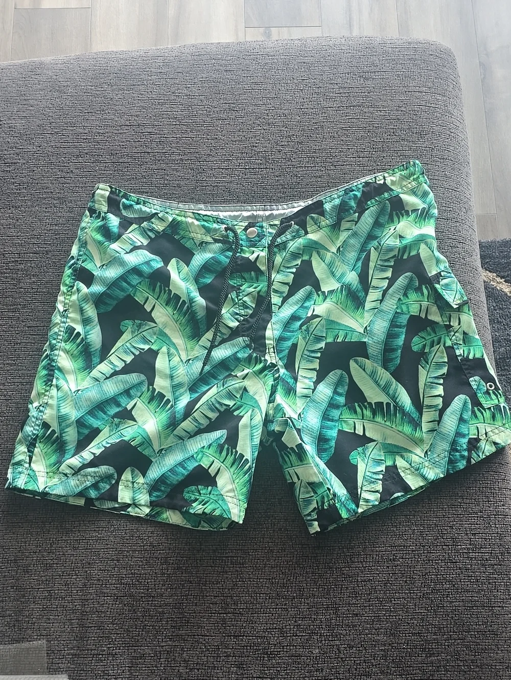 Men's Green Tropical Leaf Swim Trunks